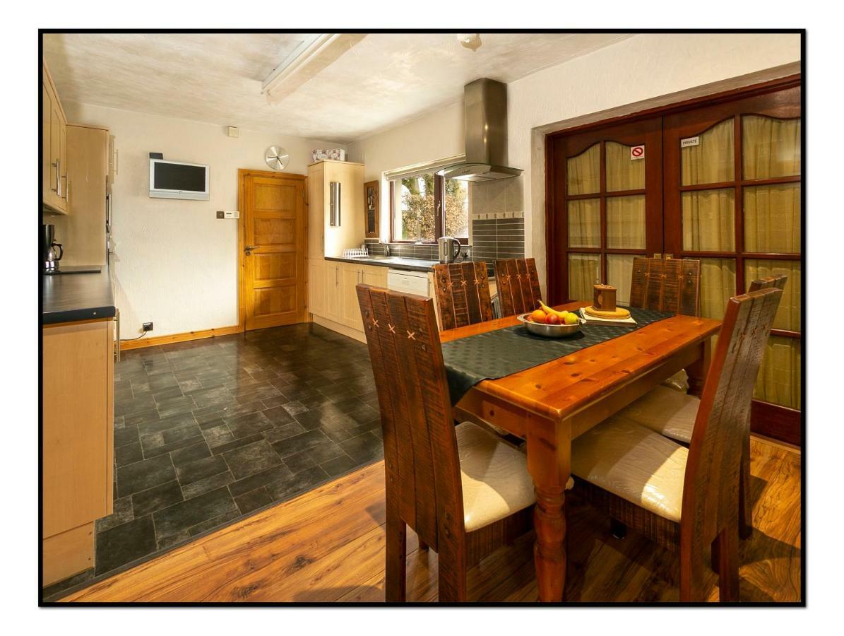 Burndavis Lodge Ballymena Ngoại thất bức ảnh